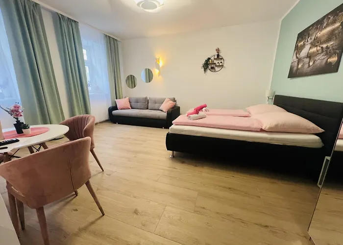 Wf-Apartment Zentral, Trendig & Modern, Westbahnhof