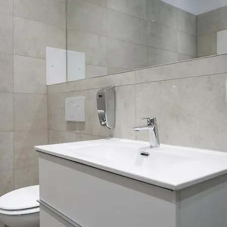 Wf-Apartment Zentral, Trendig & Modern, Westbahnhof Vienna Exterior photo