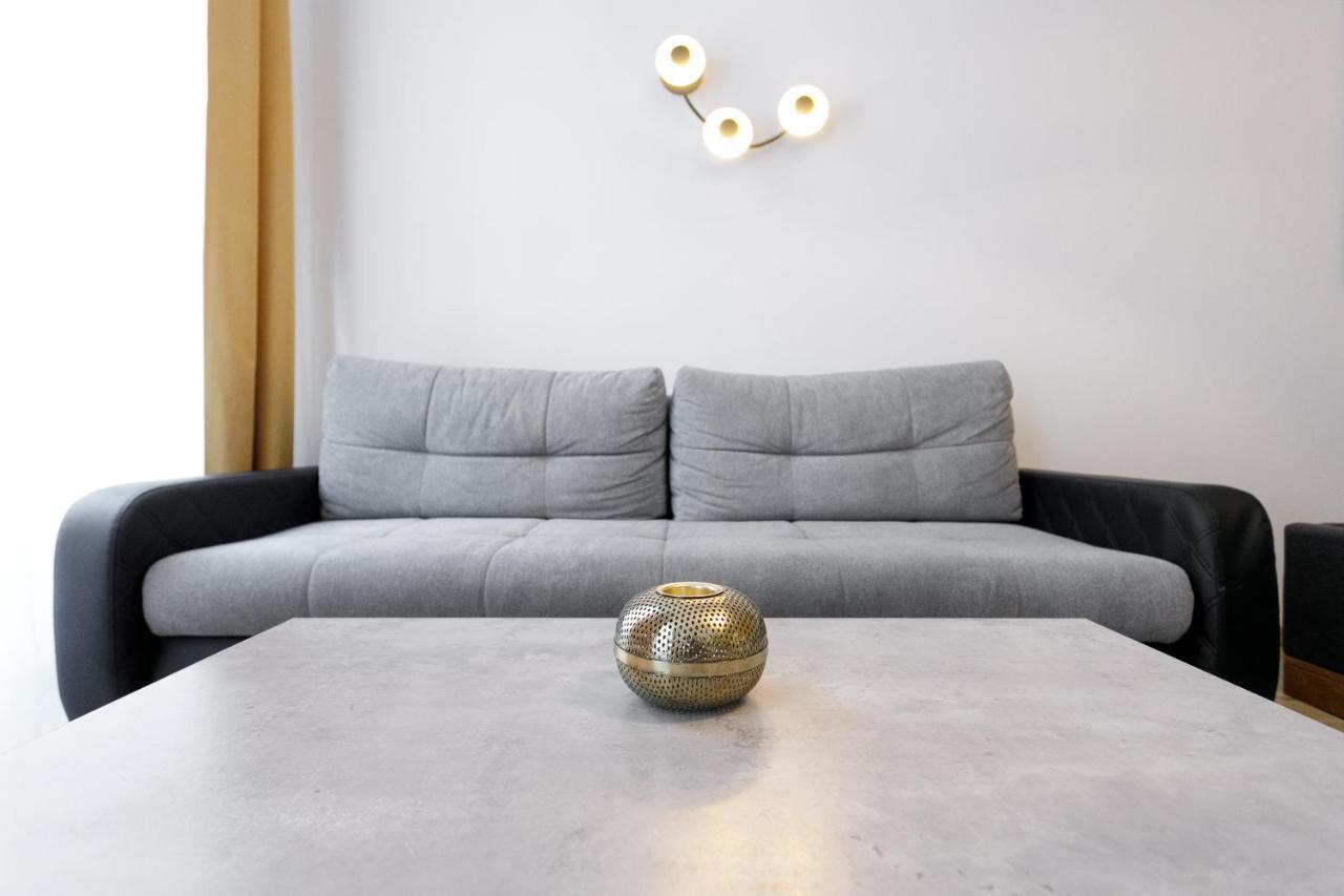 Apartamento Wf-apartment Zentral, Trendig & Modern, Westbahnhof Viena